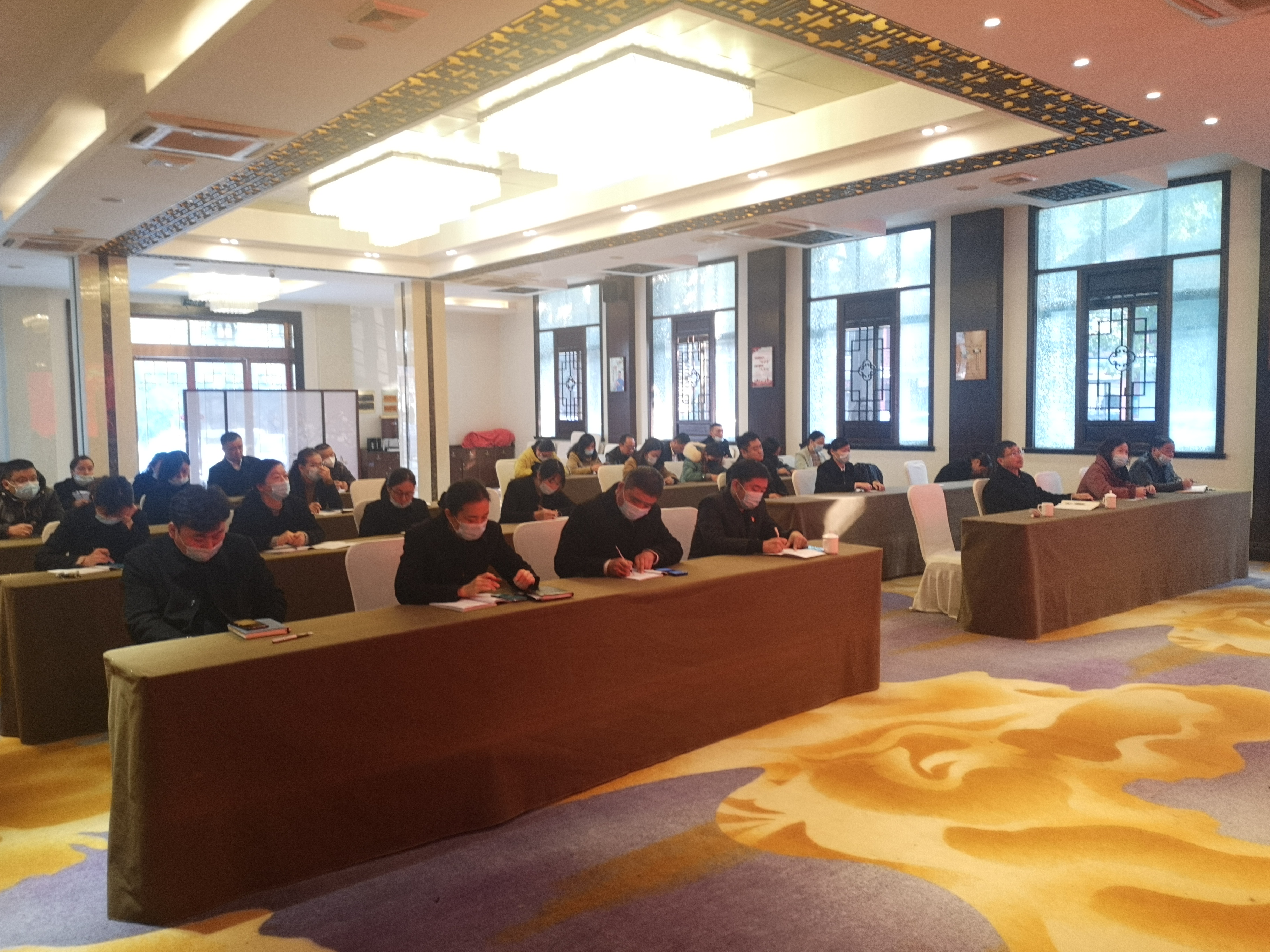 參會人員.jpg